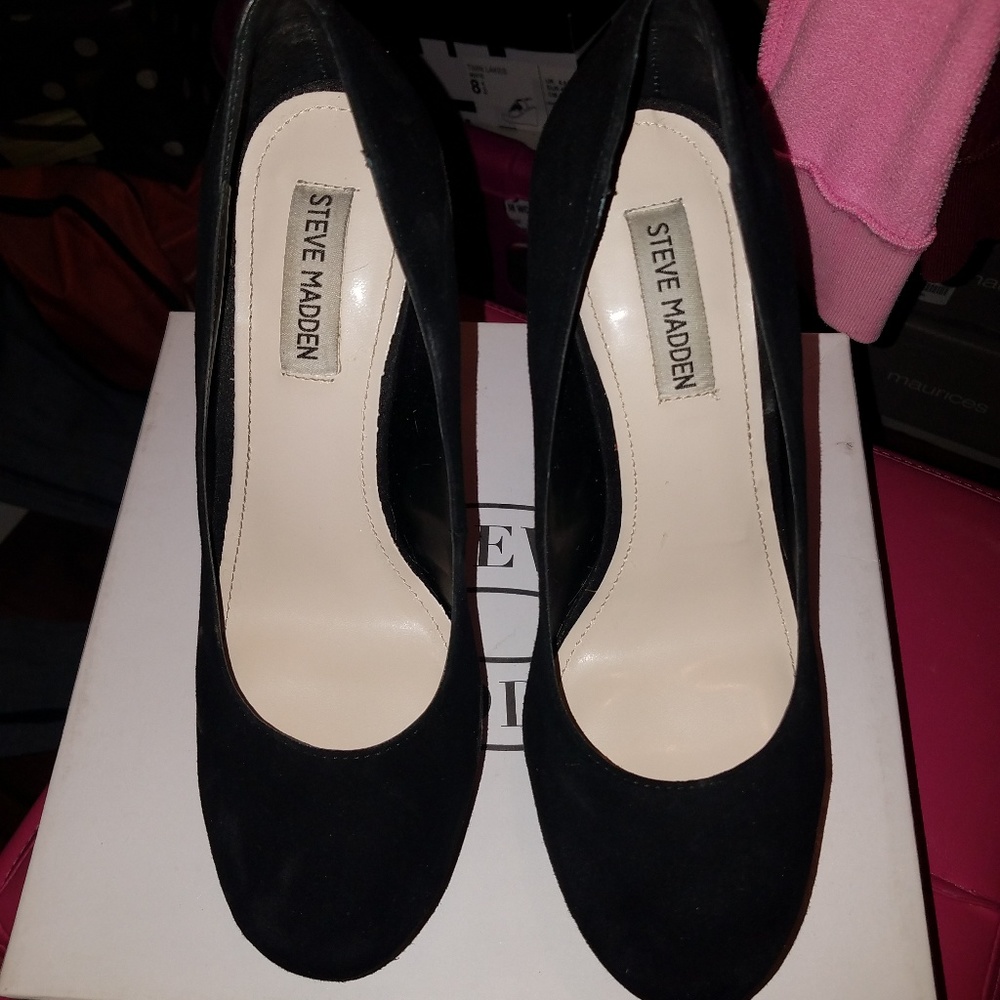 Steve Madden black suede heels